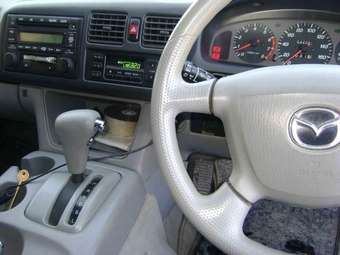 2002 Mazda Bongo Friendee For Sale