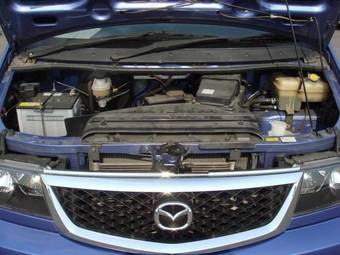 2002 Mazda Bongo Friendee Photos