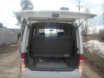 2002 Mazda Bongo Friendee Images
