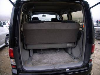 2002 Mazda Bongo Friendee Pictures
