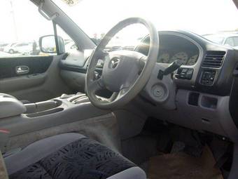 2002 Mazda Bongo Friendee Images