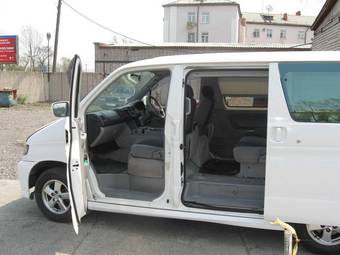2002 Mazda Bongo Friendee Wallpapers