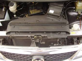 2002 Mazda Bongo Friendee Pictures