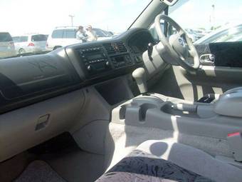 2002 Mazda Bongo Friendee Pics