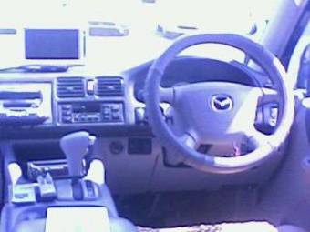 2002 Mazda Bongo Friendee Pictures