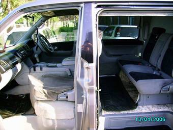 2002 Mazda Bongo Friendee Photos