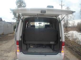 2002 Mazda Bongo Friendee Photos