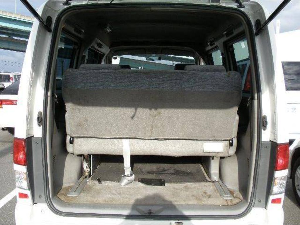 2003 Mazda Bongo Friendee