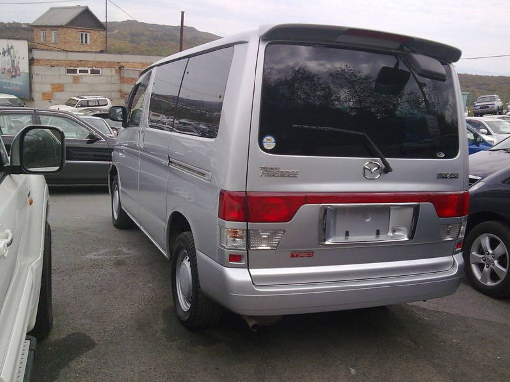 2003 Mazda Bongo Friendee
