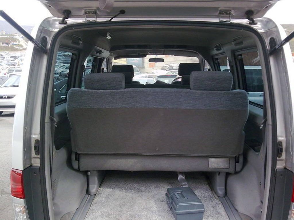 2003 Mazda Bongo Friendee