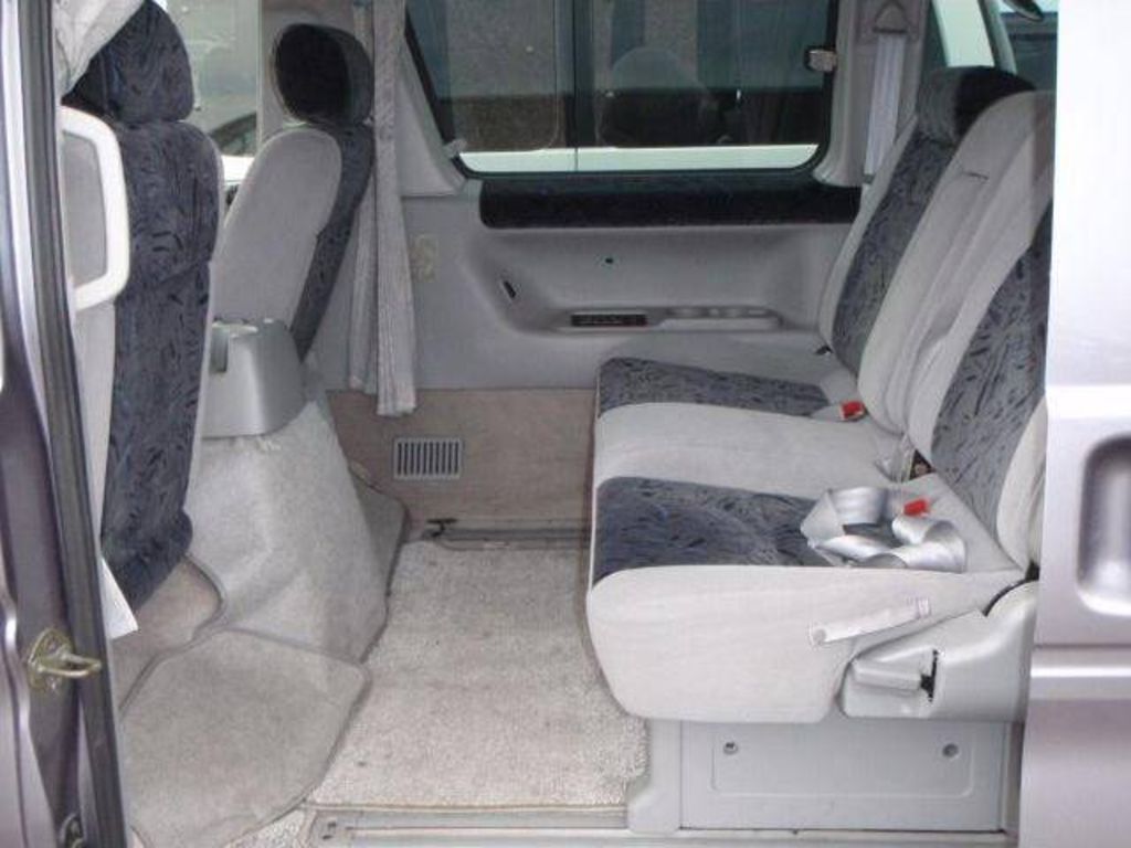 2003 Mazda Bongo Friendee