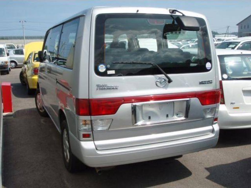 2003 Mazda Bongo Friendee