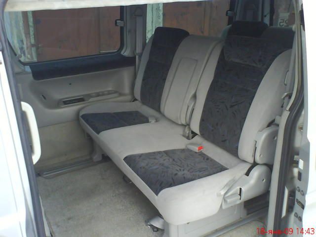 2003 Mazda Bongo Friendee