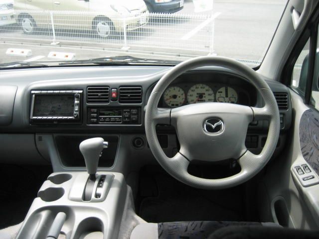 2003 Mazda Bongo Friendee
