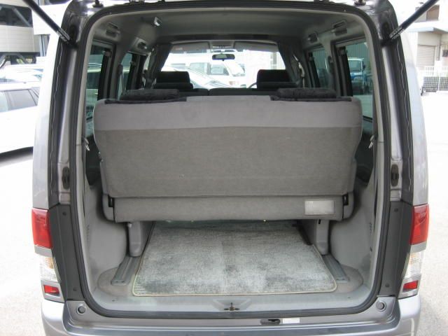 2003 Mazda Bongo Friendee