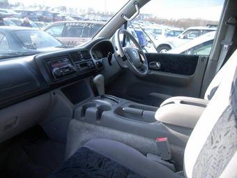 2003 Mazda Bongo Friendee Photos
