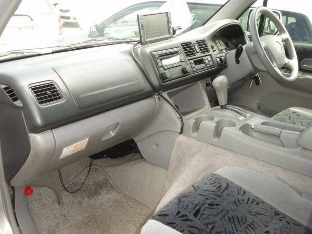 2004 Mazda Bongo Friendee