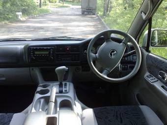 2005 Mazda Bongo Friendee Photos