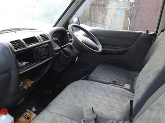 2002 Mazda Bongo Van Photos