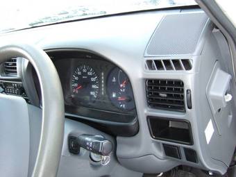 2002 Mazda Bongo Van Pictures