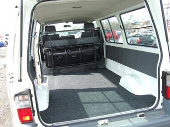 2002 Mazda Bongo Van Photos