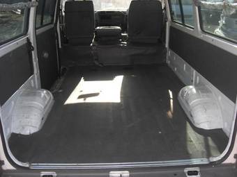 2004 Mazda Bongo Van Pictures