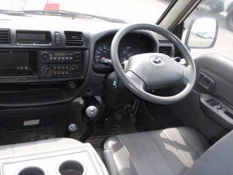 2005 Mazda Bongo Van Photos