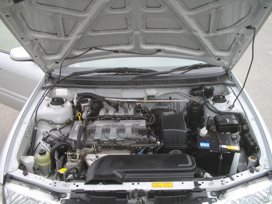 1998 Mazda Capella Photos