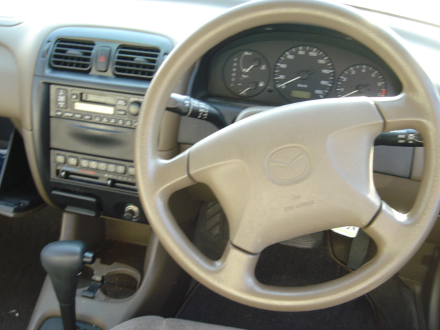 1999 Mazda Capella Photos