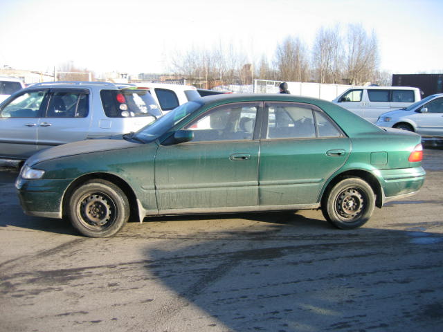1999 Mazda Capella Pictures