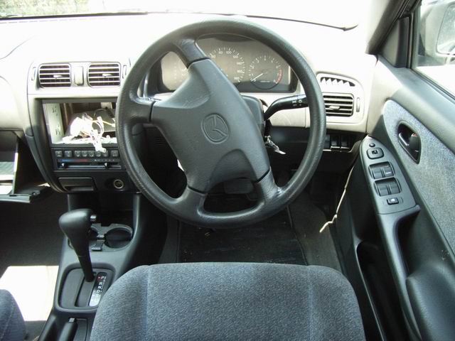 1999 Mazda Capella Pictures