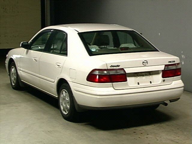1999 Mazda Capella Photos