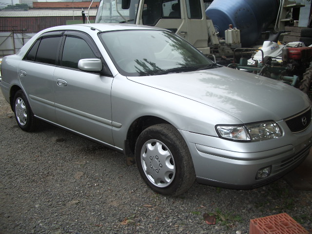 1999 Mazda Capella Pictures
