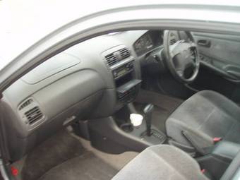 1999 Mazda Capella Pictures