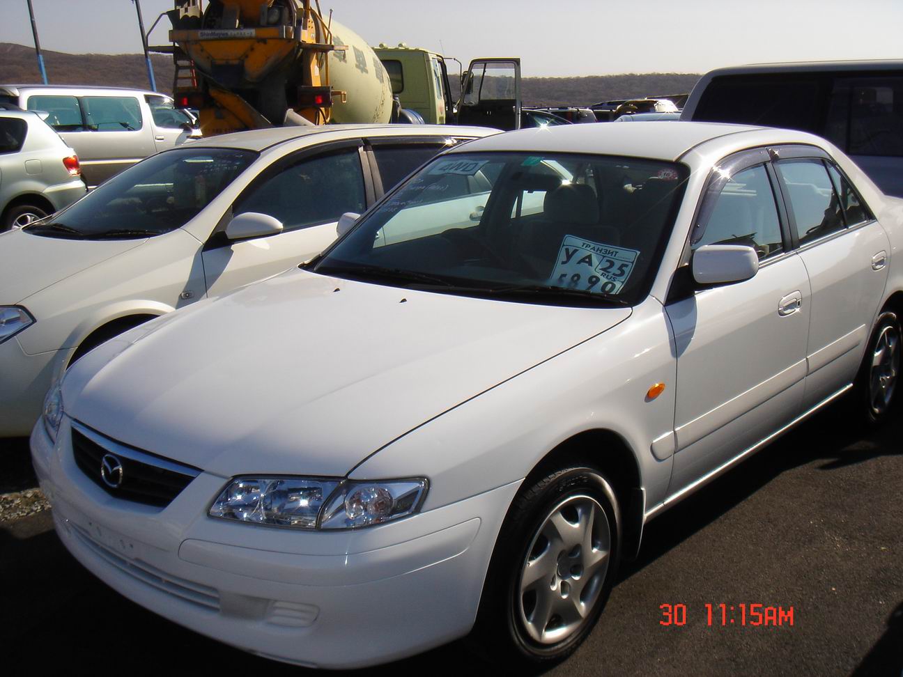 2000 Mazda Capella Photos