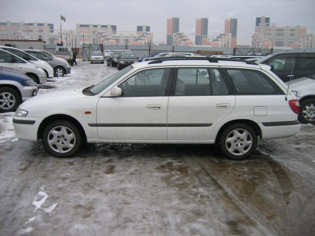2000 Mazda Capella Pics