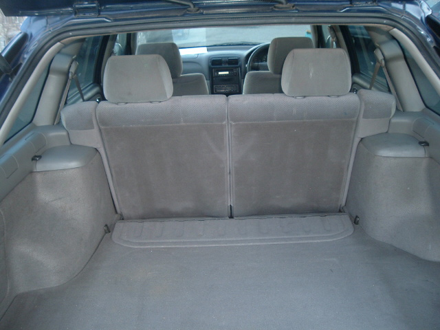 2000 Mazda Capella Pics