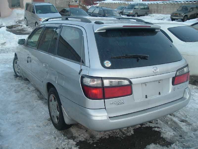 2000 Mazda Capella Photos