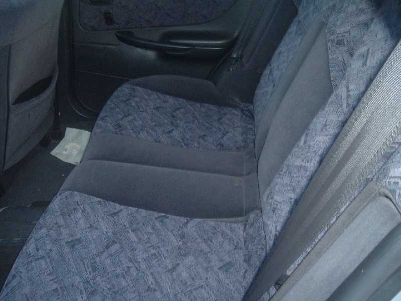 2000 Mazda Capella Pictures