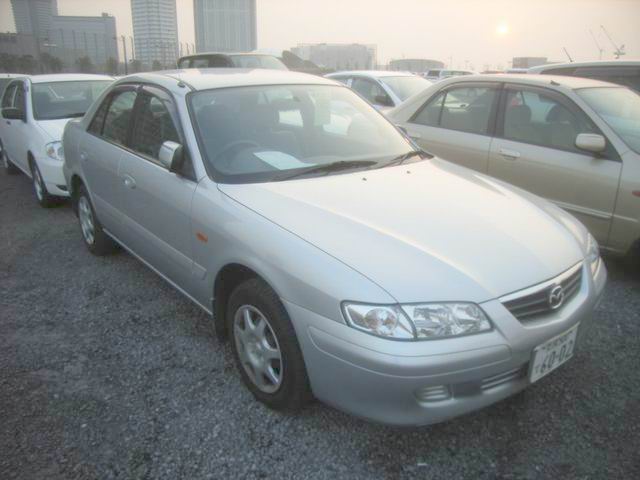 2000 Mazda Capella Images