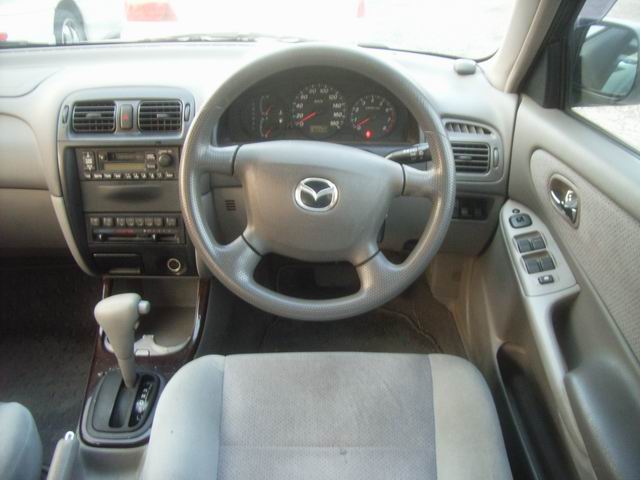 2000 Mazda Capella Pictures