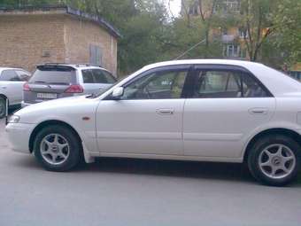 2000 Mazda Capella Pictures