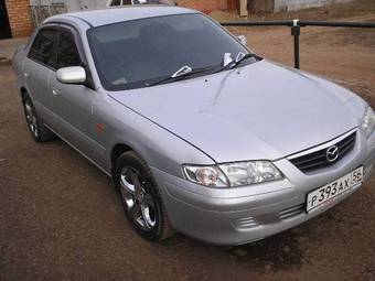 2000 Mazda Capella Images