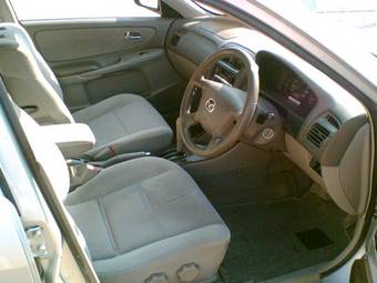 2000 Mazda Capella Images