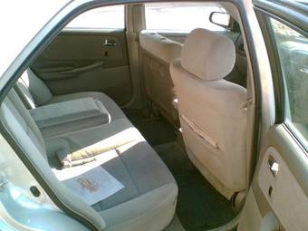 2000 Mazda Capella Pictures