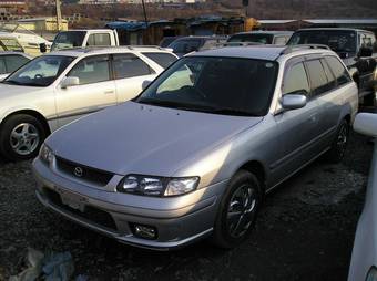 2000 Mazda Capella Photos