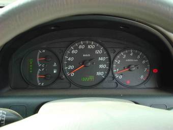 2000 Mazda Capella Pictures