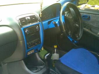 2000 Mazda Capella Pictures