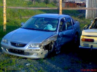 2000 Mazda Capella Images