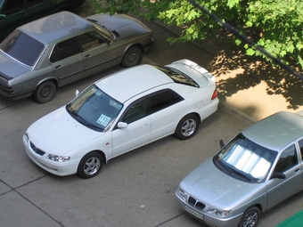 2001 Mazda Capella